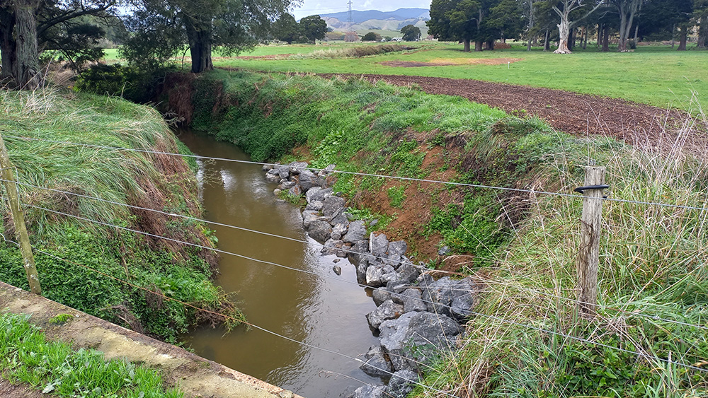 Erosion control structure to stabilise an erodible bank of the Taniwha Stream. 