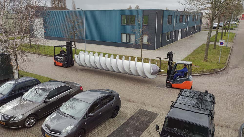 The enclosed Archimedes screw pumps are built in the Netherlands. 