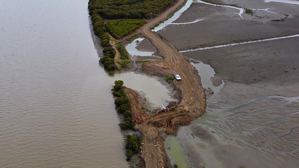 The site for the new floodgate has been flooded by the tide over the past four years resulting in an accumulation of soft sediment. 
